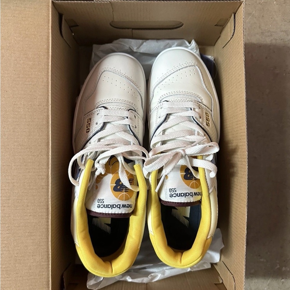 New Balance Shoe Box in Blue and White Packaging